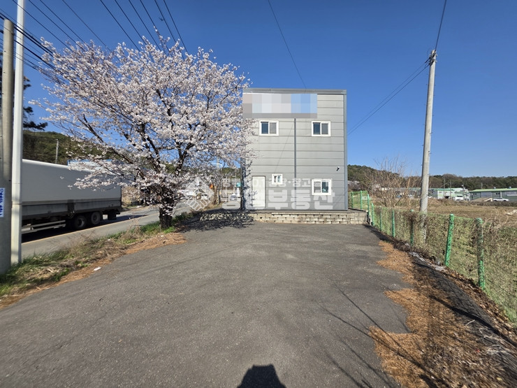 경기 화성만세구 양감면 신왕리 1동 2차선 접ㅣ광고효과 높은 신축급 60Pㅣ내부사무실 월세 매물번호 10022 사진 5